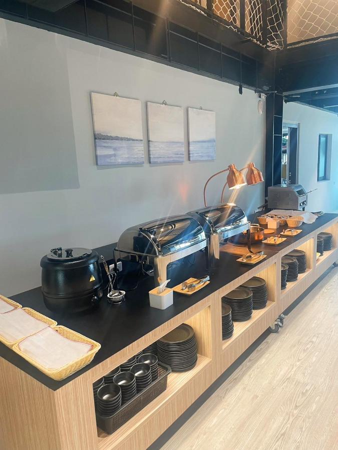 Hospitality Hotel 샤오리우치우 외부 사진
